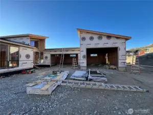 Oversized 3 bay garage