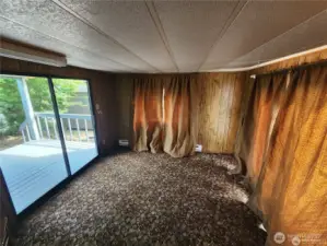 extra room with its own entrance!