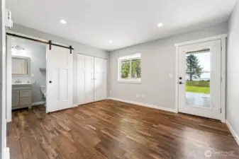 Entry level living space, perfect for tv room or home office.