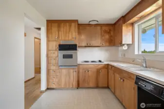 Eat in kitchen