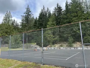 Tennis and pickle ball courts