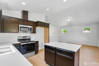 Photographs are for illustrative purposes only. Features, finishes, interior/exterior colors, landscaping and floorplan shown may vary from actual homes built.