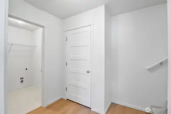 Photographs are for illustrative purposes only. Features, finishes, interior/exterior colors, landscaping and floorplan shown may vary from actual homes built.