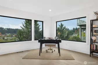 Den or Family Room-2nd level-awesome view