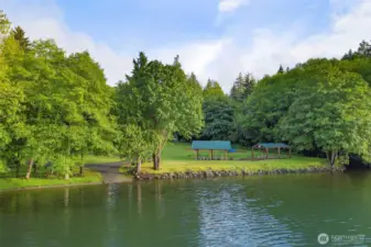 Community beach access, boat launch, covered picnic areas!