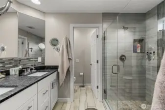 Top notch walk tile shower