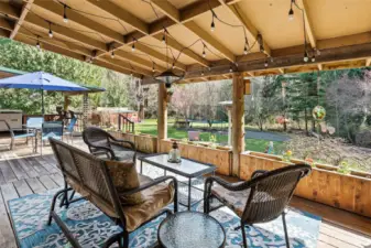 Deck off of the dining room