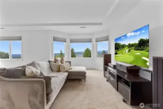 180 degree Mountain & golf course views - the best in the house!