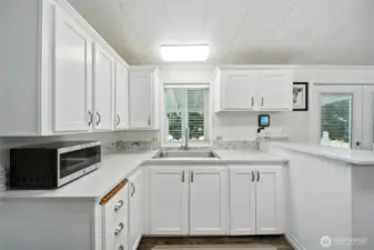 Convenient kitchen