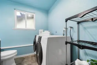 3/4 bath & laundry