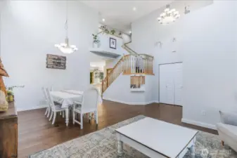 Living Room/Dining Room - lots of light