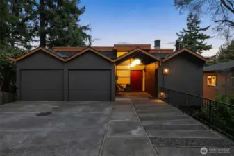 Mid Century Modern with Views in View Ridge !