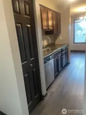 Kitchen / Dishwasher side