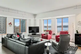 Incredible, expansive views of Elliott Bay and the Olympics!