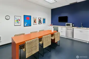 Meeting room/kitchen.