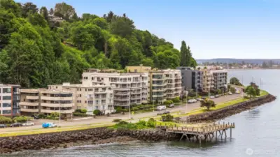 Welcome to 1156 Alki Ave SW Unit 401