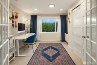 4th bedroom or the perfect office. Downstairs