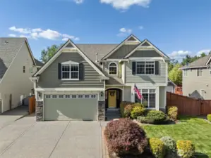 Looking for a new home close to Tahoma Schools that's only had one owner? Then this is it!