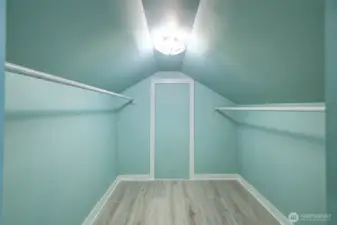 Walk-in closet