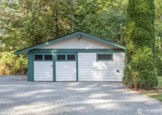 Shed with slider leading to deck and view of Swamp Creek...endless possibilities.