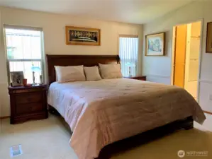 Virtual of the primary bedroom.