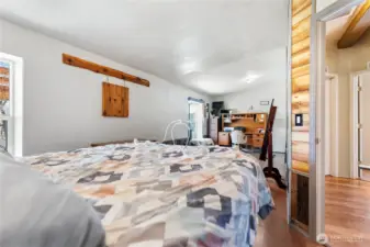 2nd Primary, that could be converted into 2 separate bedrooms