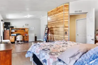 2nd Primary, that could be converted into 2 separate bedrooms