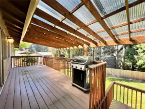Covered Deck off kitchen