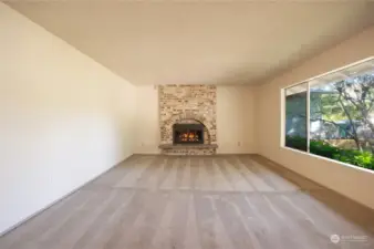Living room with Fireplace
