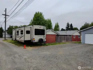 Alley access to the Back Yard.  Perfect for ease of access to additional RV or Boat parking.