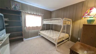 Bright second bedroom