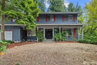 Welcome to Kirkland's High Woodlands neighborhood with community pool and park.