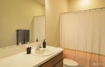 MAIN BATHROOM