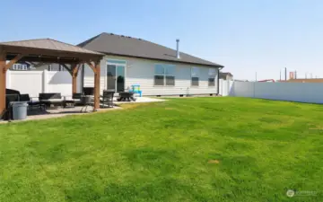 BACK YARD WITH PATIO