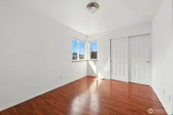 Upstairs 2nd Bedroom
