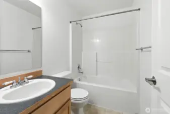 Main Floor Full Bath