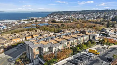 Welcome to paradise in the Edmonds Bowl! Minutes to the picturesque City of Edmonds. Walk to the waterfront and have fabulous dining experiences or stroll to the park right down the boardwalk. There is also a beautiful beach and dog park next to that as well.