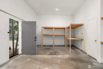 Other section of the garage.