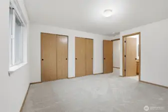 Primary Bedroom 16216