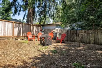 Back fence (on right) is getting replaced.