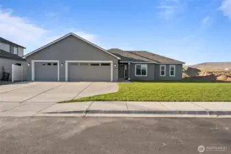 Home previously built. May not include all upgrades you see in photo. Floor plan/photos may vary. may not be an exact representation of the final product