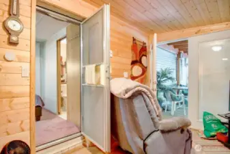 Enter from the deck as well