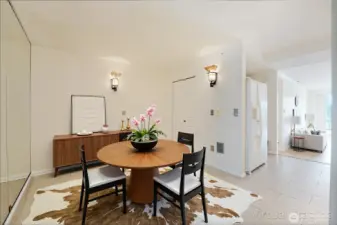 Large Dining Area (virtual staging)