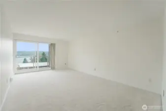 Large Primary Bedroom with Spectacular Views