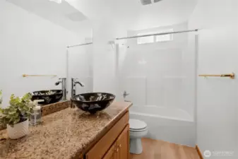 Main level Full Bath