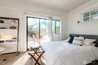 H1 AirBnB Bedroom