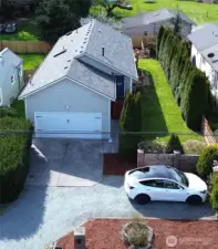 This little rambler is easy to maintain and move in ready.