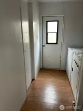 Laundry Room. Washer & Dryer Stay!