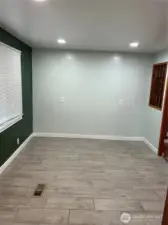 Spacious Dining Room Can Fit Large Table For Family Get-Togethers!