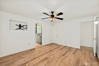 Primary Bedroom is 13'x11'